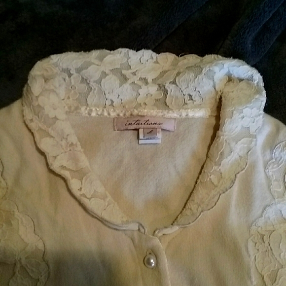Vintage lace sweater - Picture 3 of 5